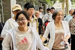 徐静雨：登库的09双雄会 现在哈登占上风&把握机会到总决赛闯闯